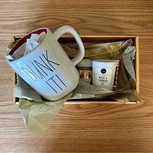 Rae Dunn Gift Set